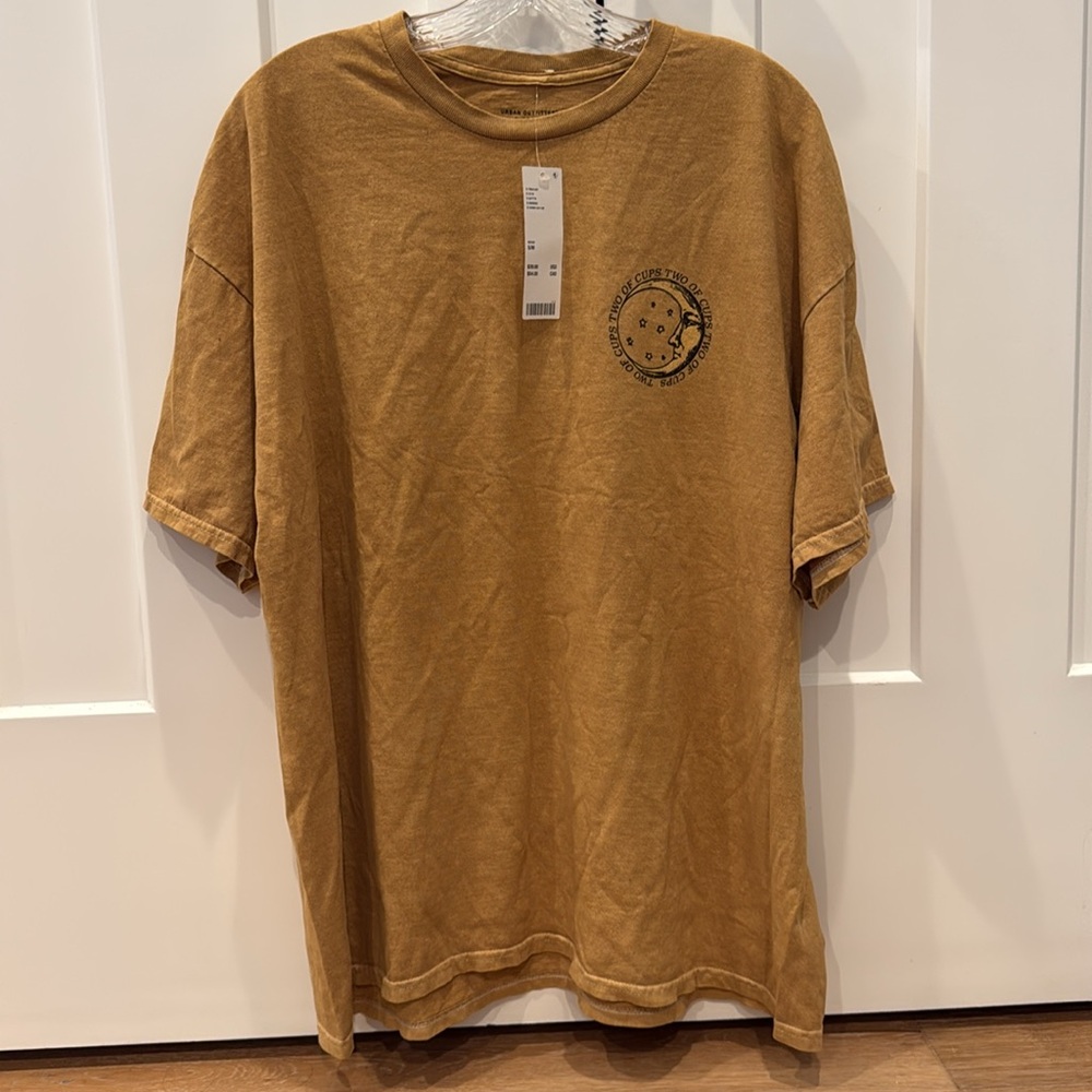 oversized urban outfitters tshirt